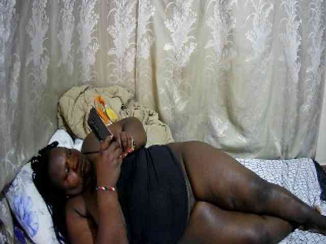 chubby-cherry webcam