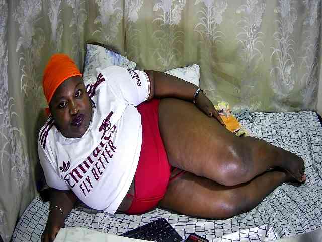 chubby-cherry webcam