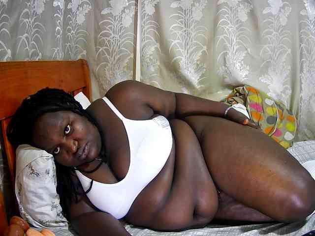 chubby-cherry webcam