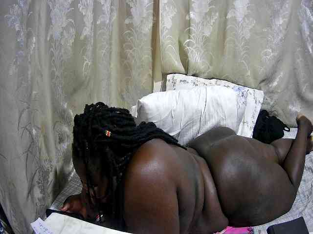 chubby-cherry webcam
