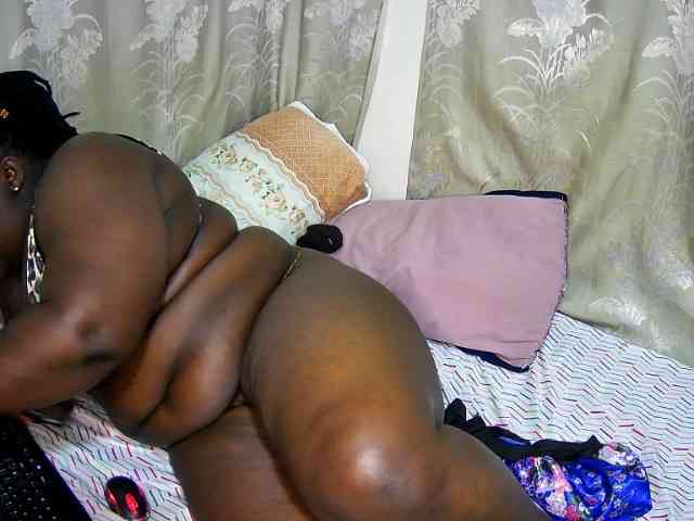 chubby-cherry webcam