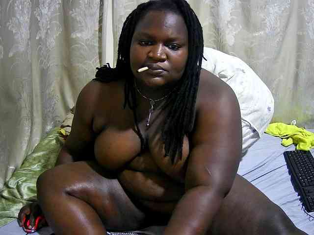 chubby-cherry webcam