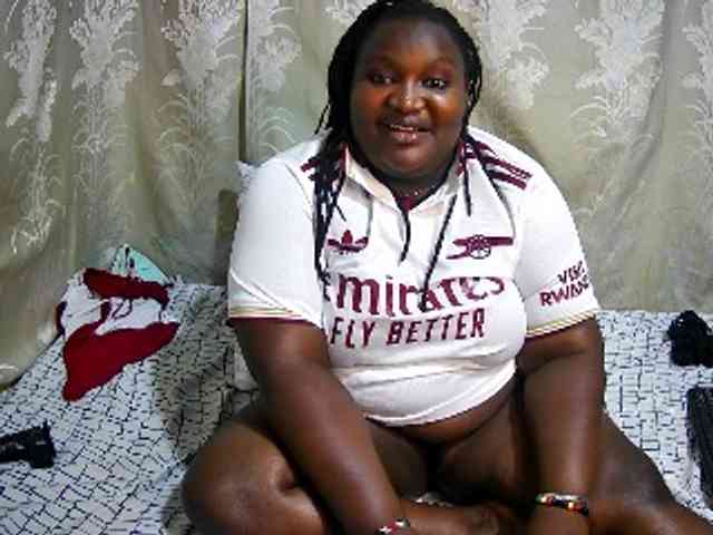 chubby-cherry webcam