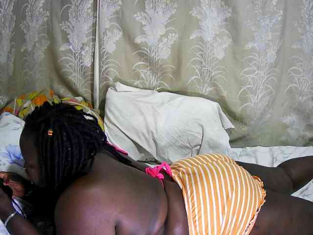 chubby-cherry webcam
