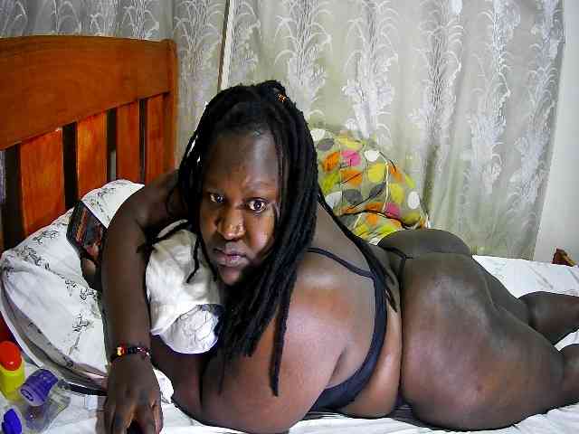 chubby-cherry webcam