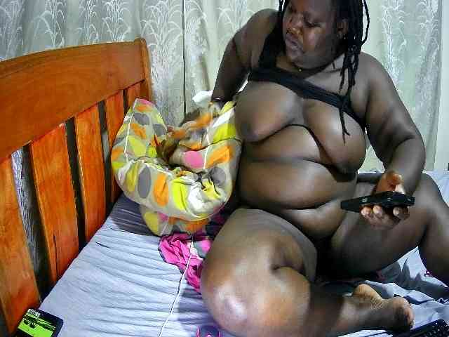 chubby-cherry webcam