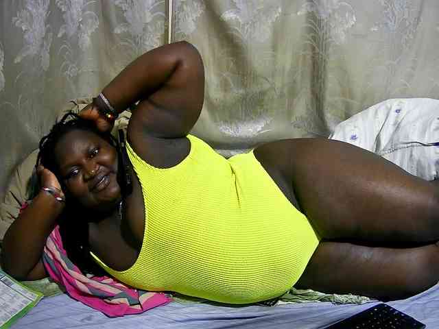 chubby-cherry webcam