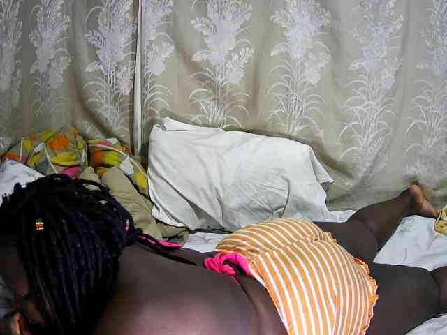 chubby-cherry webcam