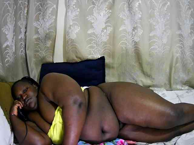 chubby-cherry webcam