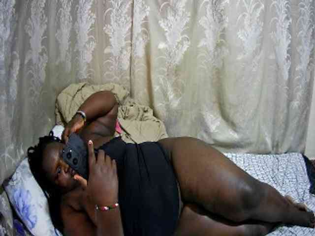 chubby-cherry webcam