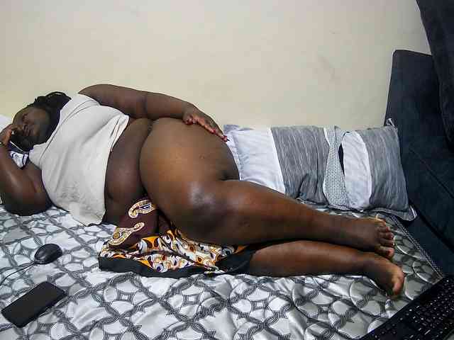 chubby-cherry webcam