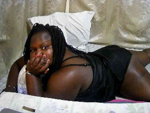 chubby-cherry webcam