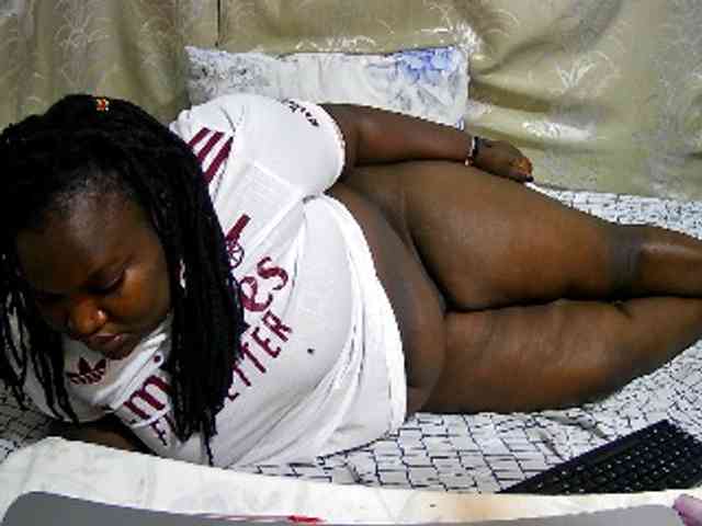 chubby-cherry webcam