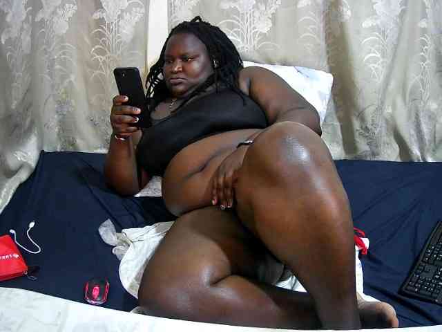 chubby-cherry webcam