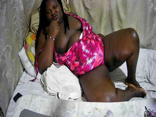 chubby-cherry webcam