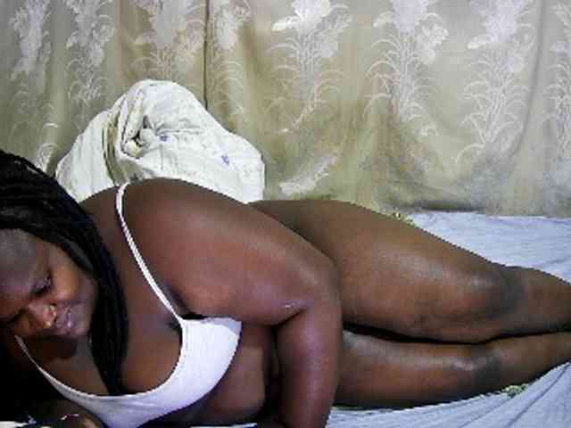 chubby-cherry webcam