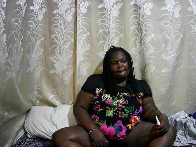 chubby-cherry webcam