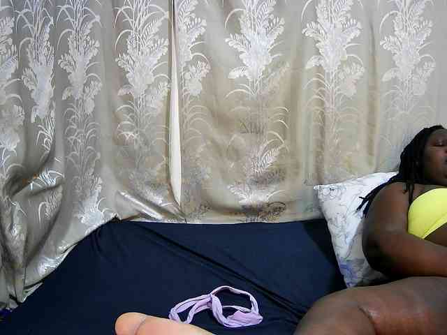 chubby-cherry webcam