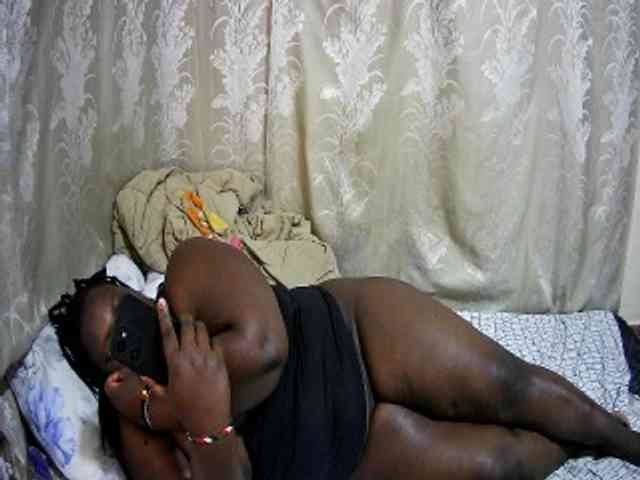 chubby-cherry webcam
