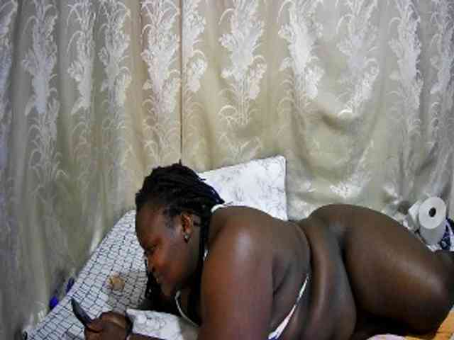 chubby-cherry webcam