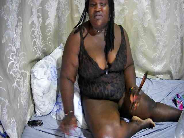 chubby-cherry webcam