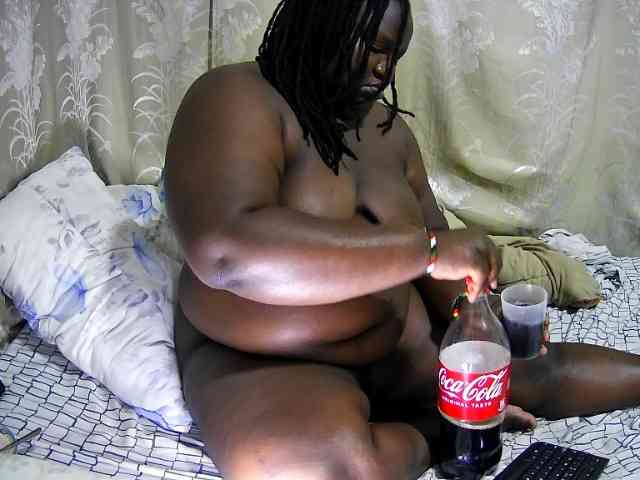 chubby-cherry webcam