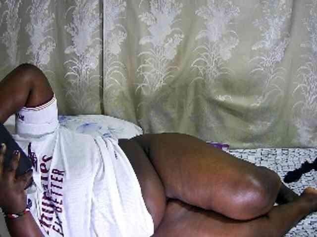 chubby-cherry webcam