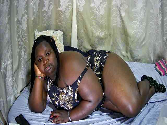 chubby-cherry webcam