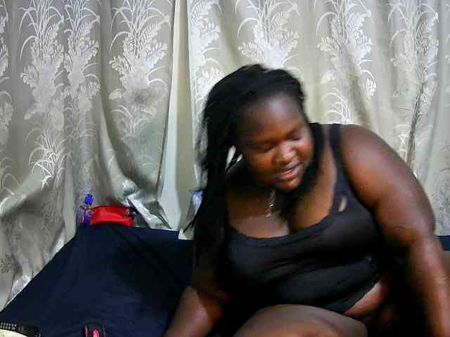 chubby-cherry webcam