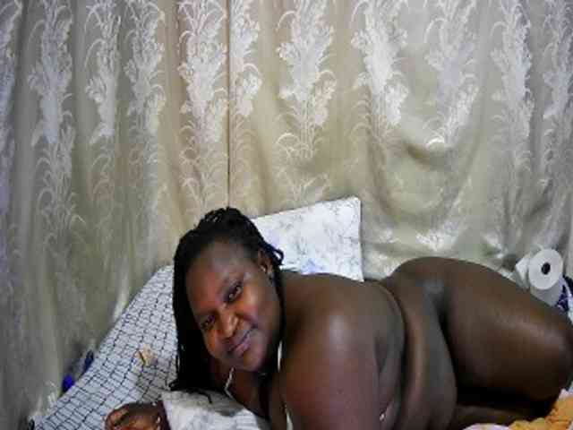 chubby-cherry webcam