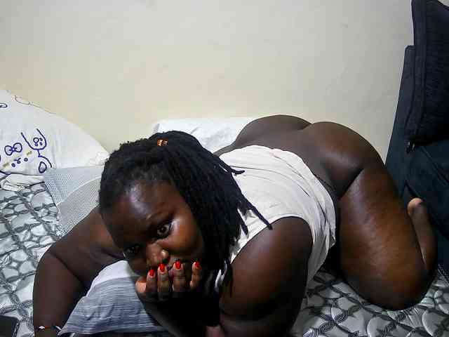 chubby-cherry webcam