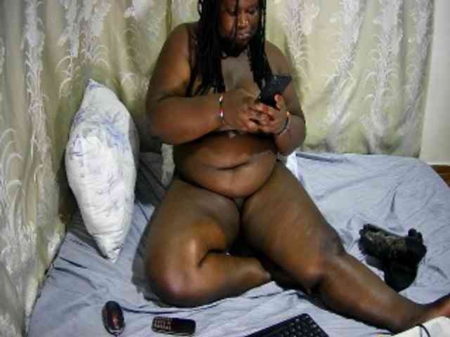 chubby-cherry webcam