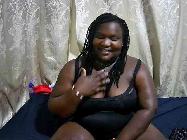 chubby-cherry webcam