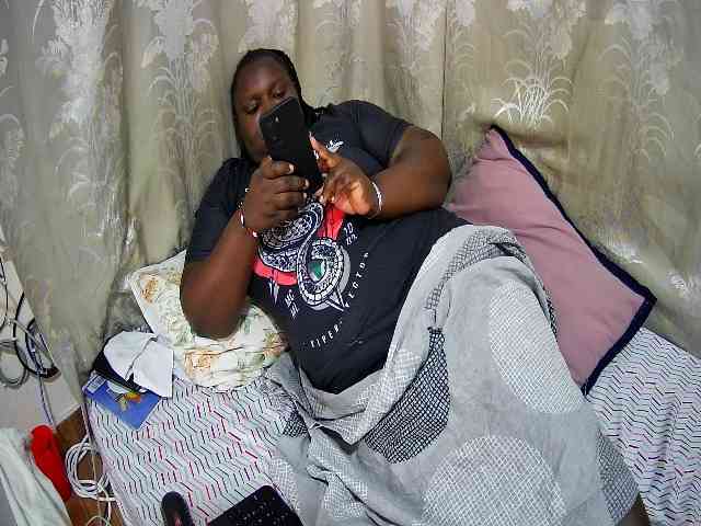 chubby-cherry webcam