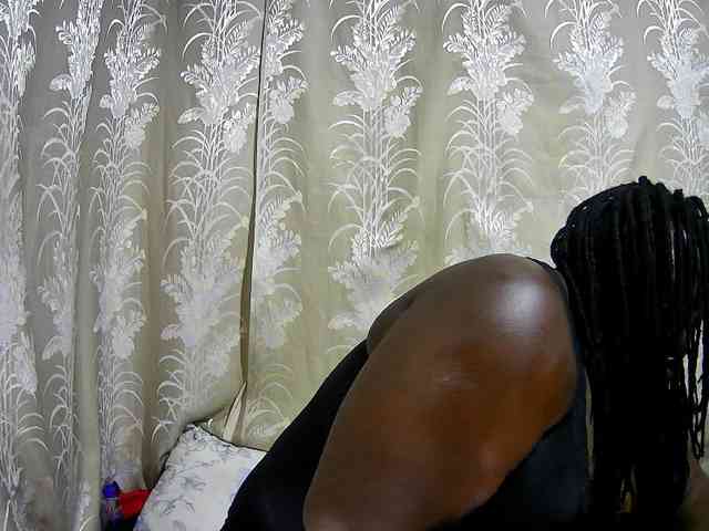 chubby-cherry webcam