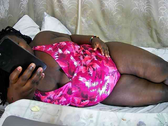 chubby-cherry webcam