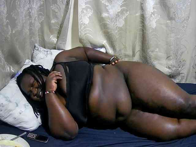 chubby-cherry webcam