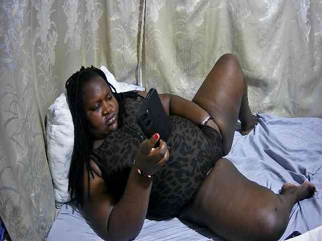 chubby-cherry webcam