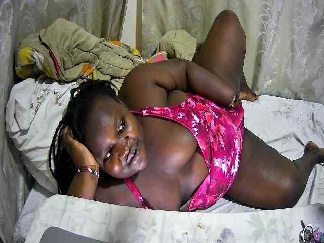 chubby-cherry webcam