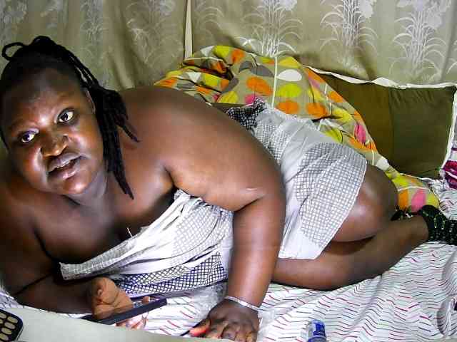 chubby-cherry webcam