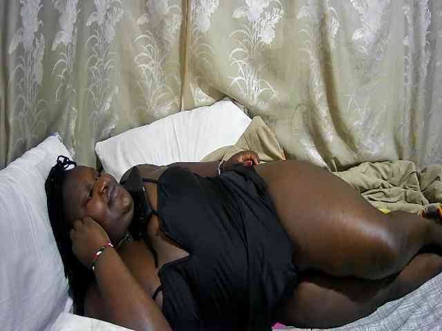 chubby-cherry webcam