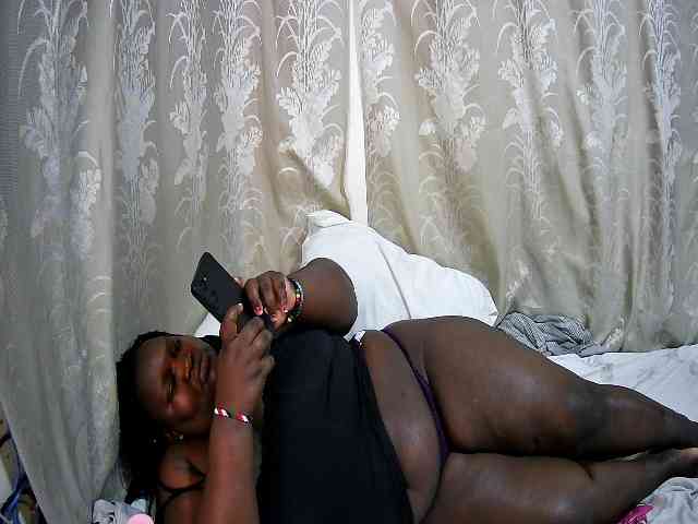 chubby-cherry webcam
