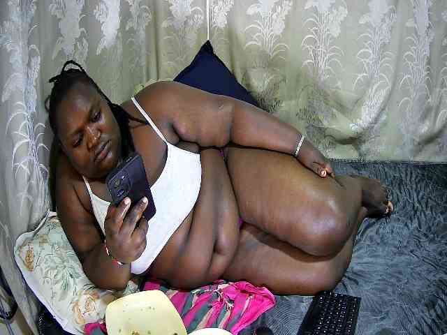 chubby-cherry webcam