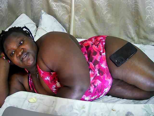 chubby-cherry webcam