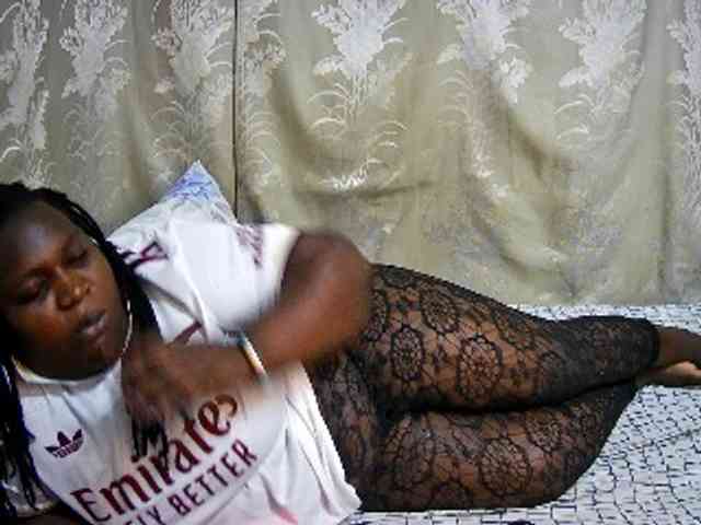 chubby-cherry webcam