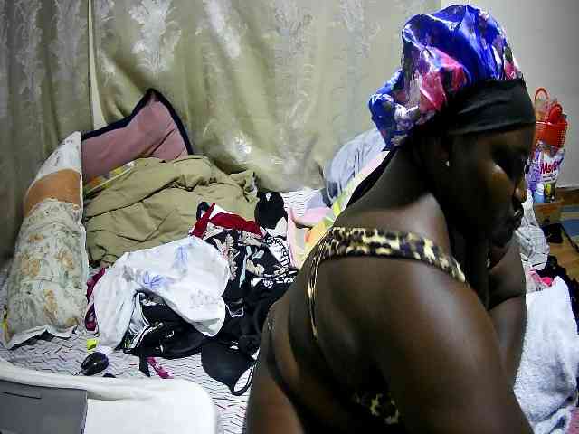 chubby-cherry webcam