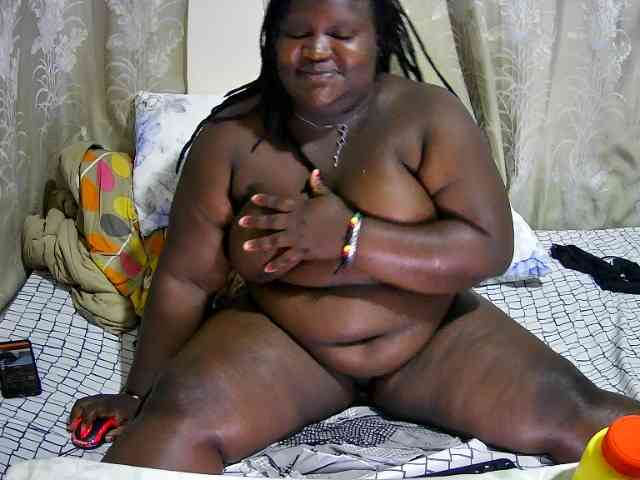 chubby-cherry webcam