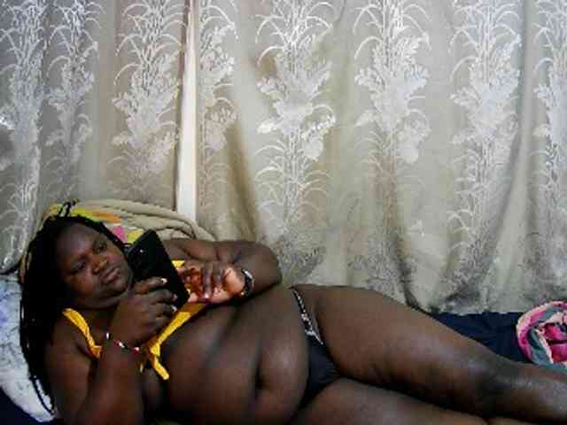 chubby-cherry webcam
