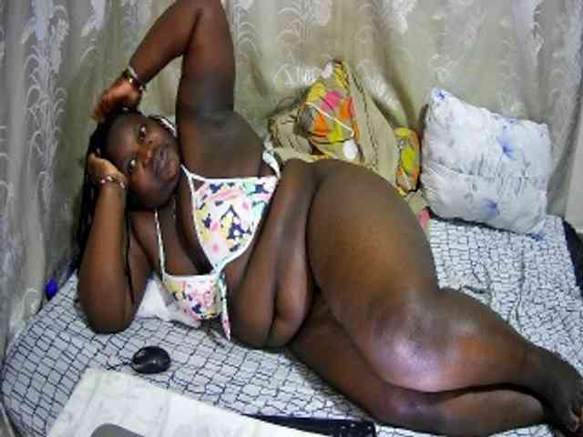 chubby-cherry webcam