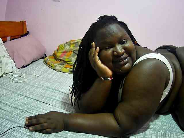 chubby-cherry webcam